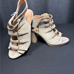 Kenneth Cole Tan Multi-Strap Heels